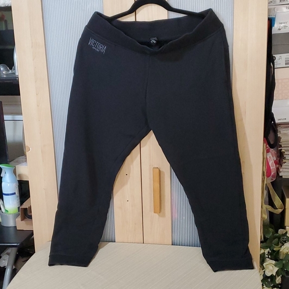 Victoria's Secrets  jogger & Jacket‎ Set - Picture 4 of 6